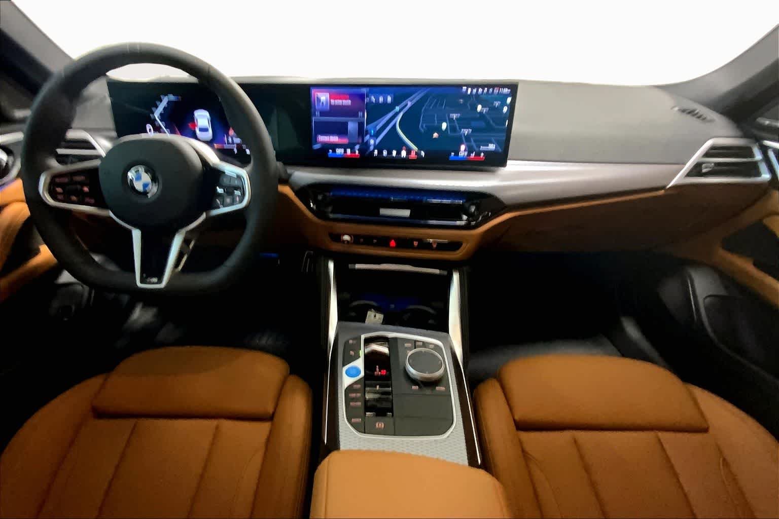 New 2026 Mineral White Metallic BMW xDrive40 image 5