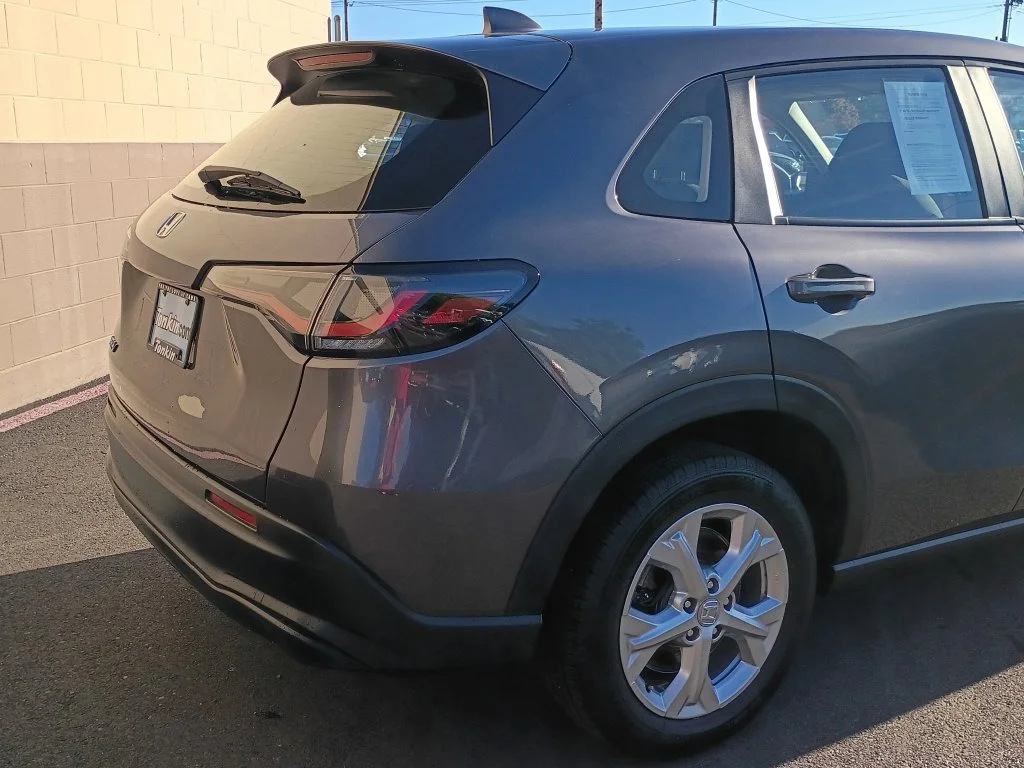 Used 2024 Modern Steel Metallic Honda LX image 5