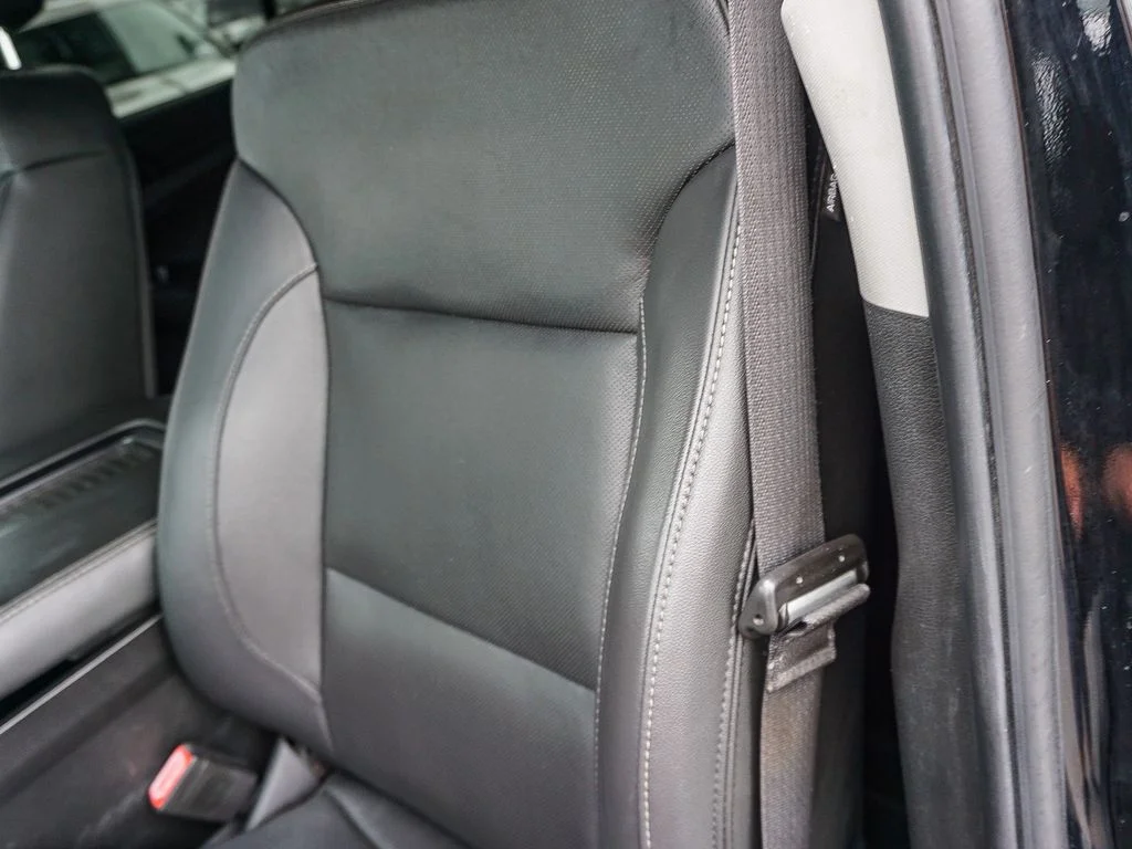 Used 2018 Black Chevrolet Premier image 21