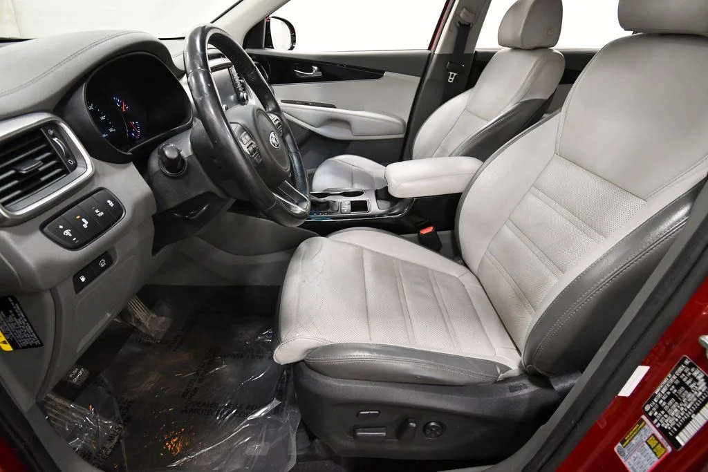 Used 2018 Red Kia SX image 15