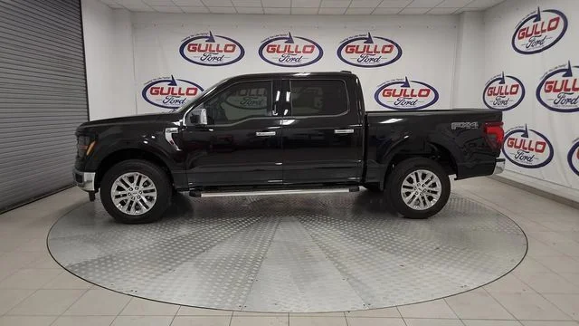 New 2026 Agate Black Metallic Ford XLT image 8