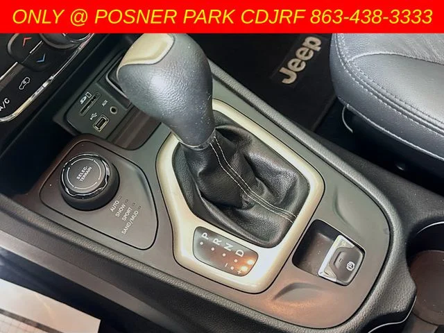 Used 2014 Red Jeep Latitude image 17
