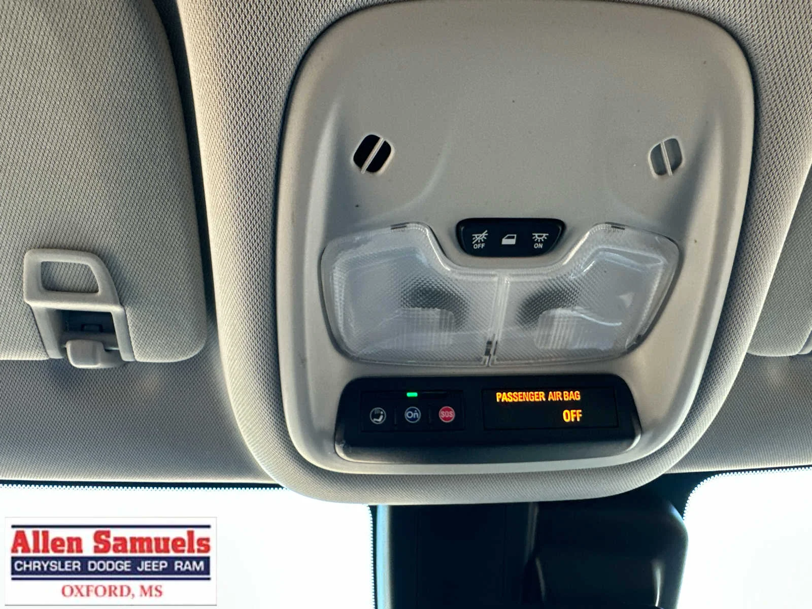 Used 2025 Mosaic Black Metallic Chevrolet LT image 27