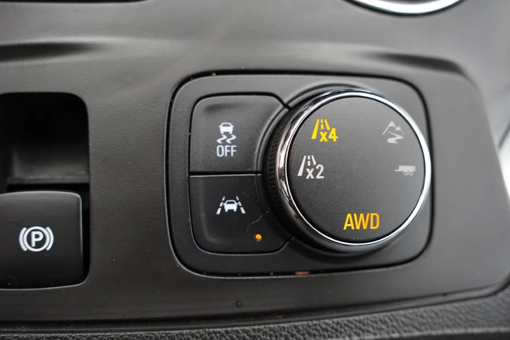 Certified Used 2019 Iridescent Pearl Tricoat Chevrolet Premier image 33