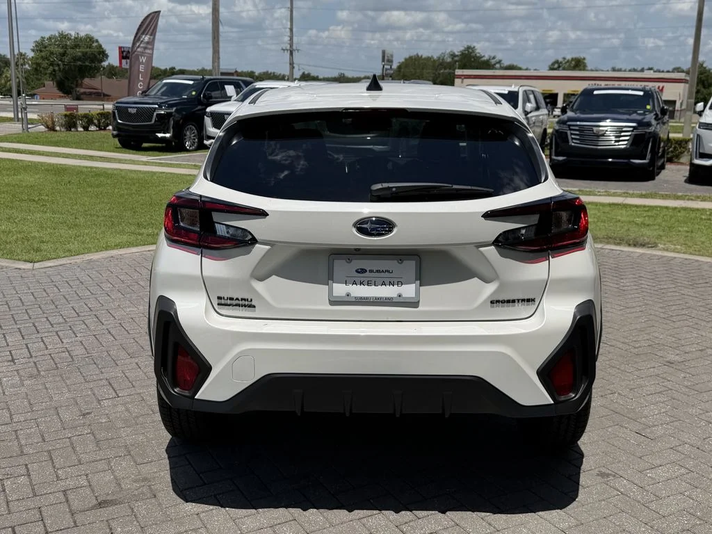 New 2026 CRYSTAL WHITE PEARL Subaru Base image 5