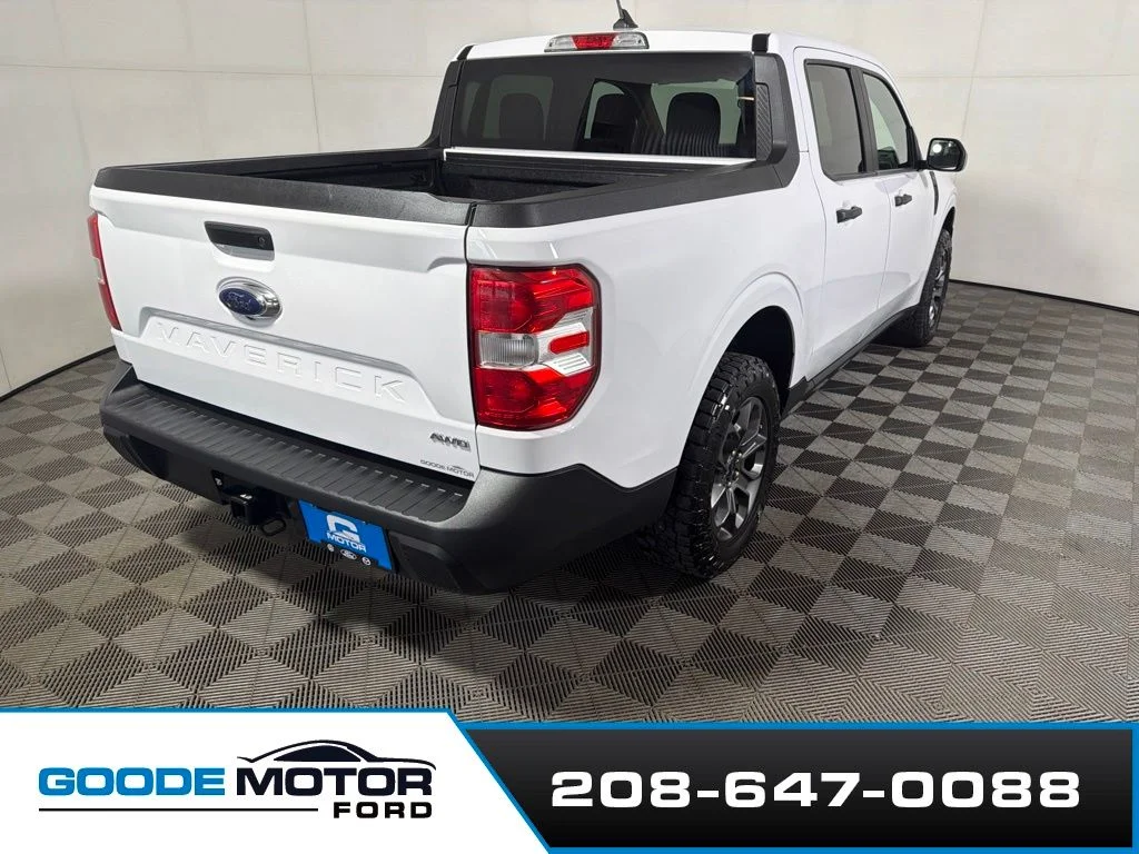 Certified Used 2024 Oxford White Ford XLT image 8