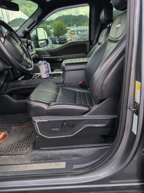 Used 2024 Gray Ford Platinum image 9