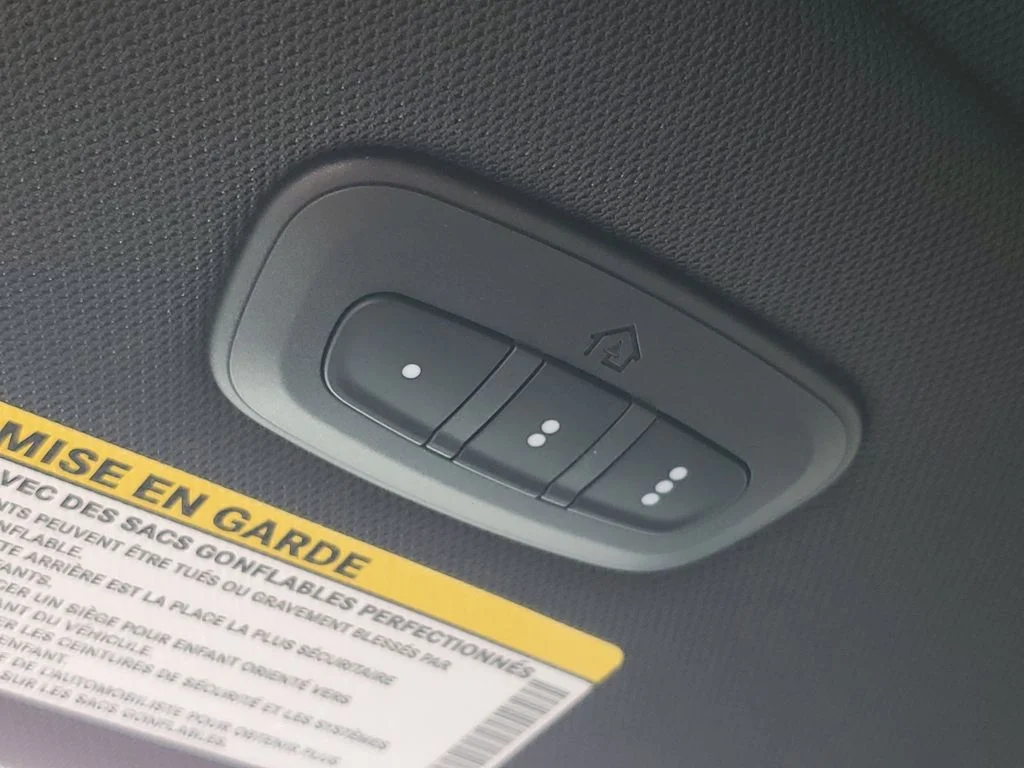 2026 Chrysler Pacifica Select - Photo 25