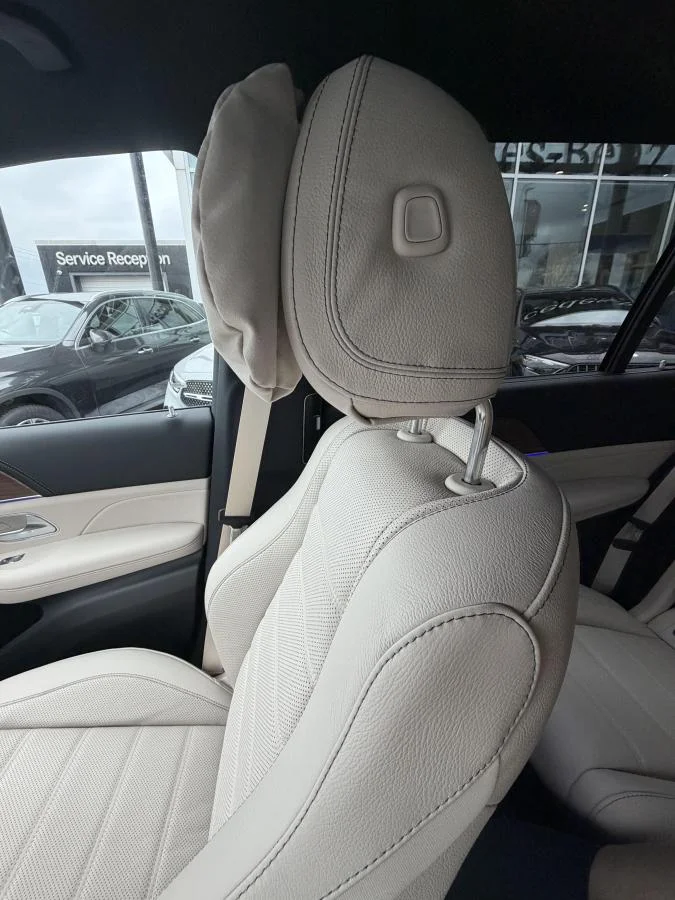 New 2026 White Mercedes-Benz Gls 450 4matic Suv image 10
