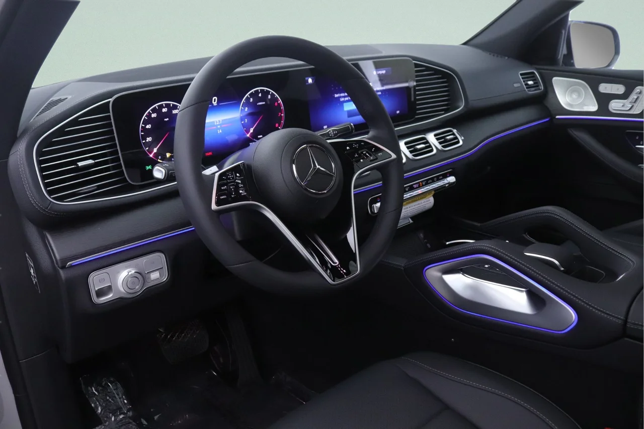 New 2026 MANUFAKTUR Alpine Grey Mercedes-Benz 450 Coupe 4MATIC® image 4