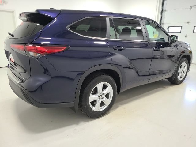 Used 2023 Blueprint Toyota LE image 9