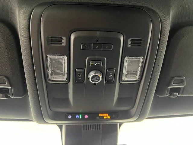 2023 GMC Yukon XL SLT - Photo 29