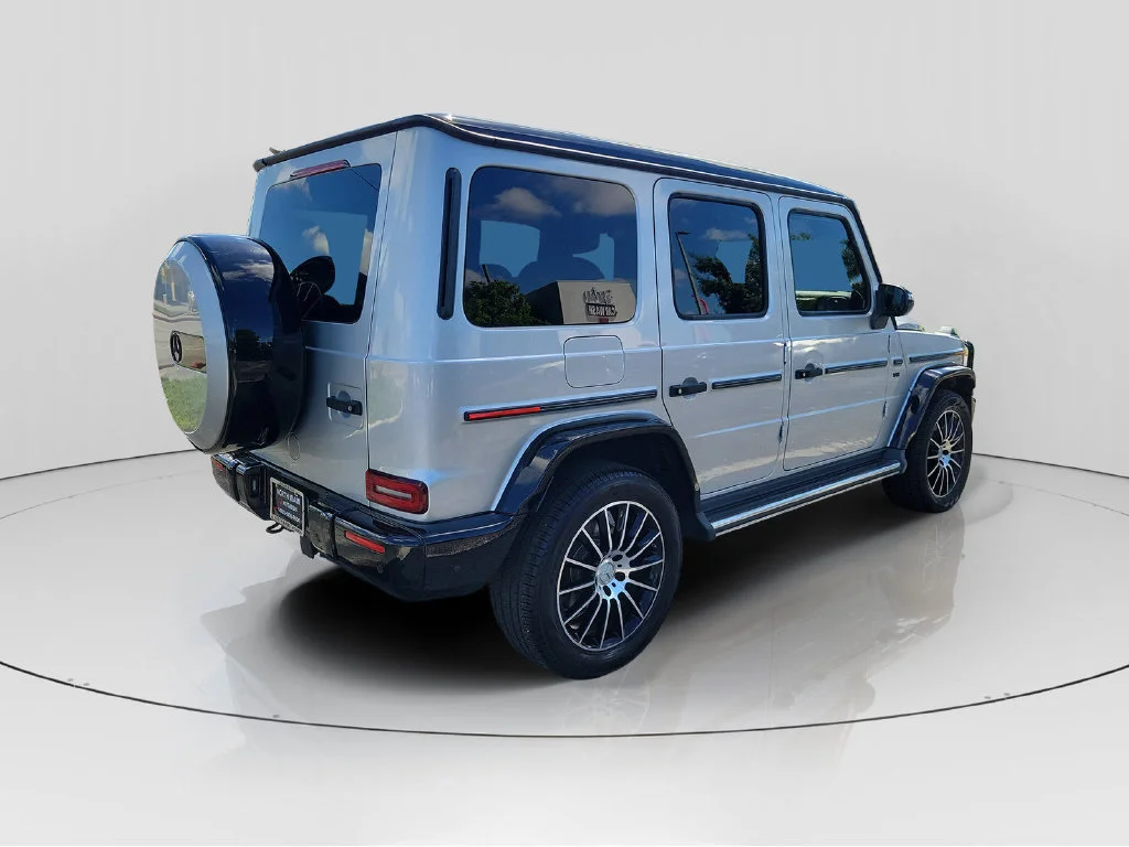 Used 2021 Blue Mercedes-Benz G 550 image 7