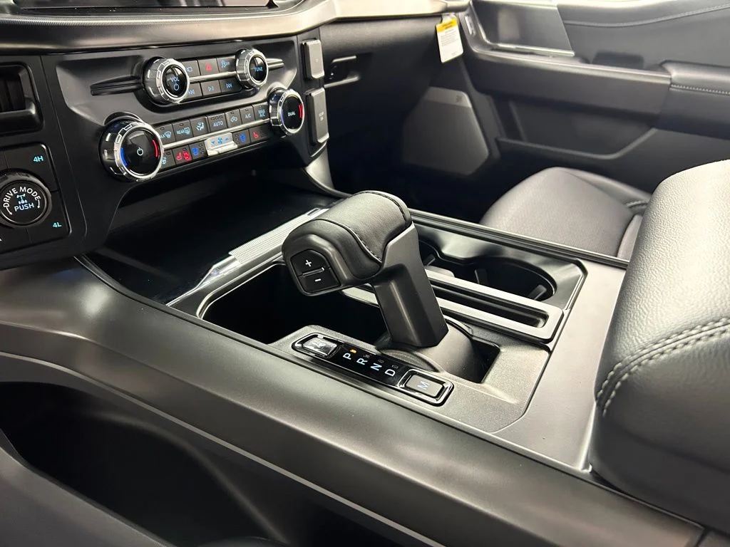 New 2026 Agate Black Metallic Ford Lariat image 21