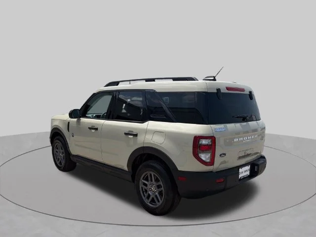 Used 2025 Beige Ford Big Bend image 3