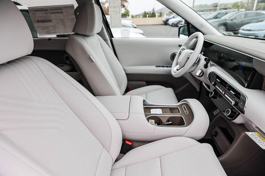 New 2026 Red Hyundai Blue SEL Premium 8P image 17