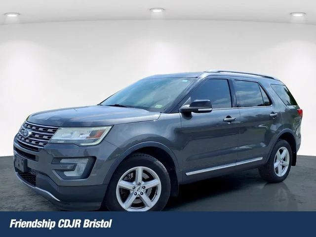 2017 Ford Explorer XLT 4WD's photo