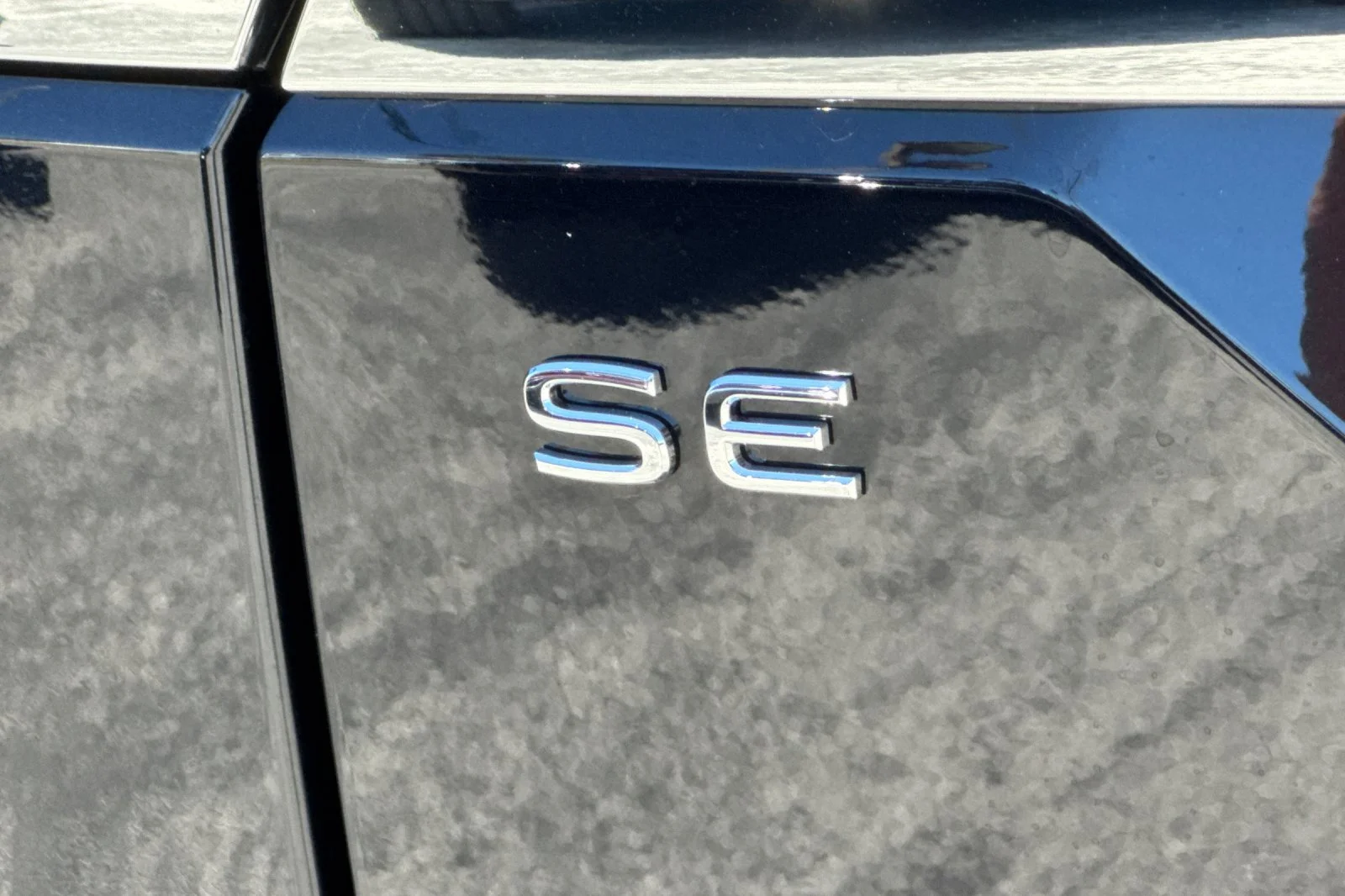 New 2026 Black Volkswagen 2.0T SE image 25