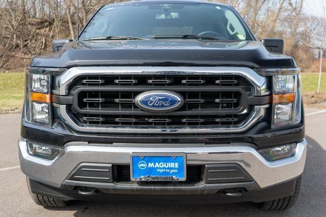 Used 2023 Black Ford XLT image 3