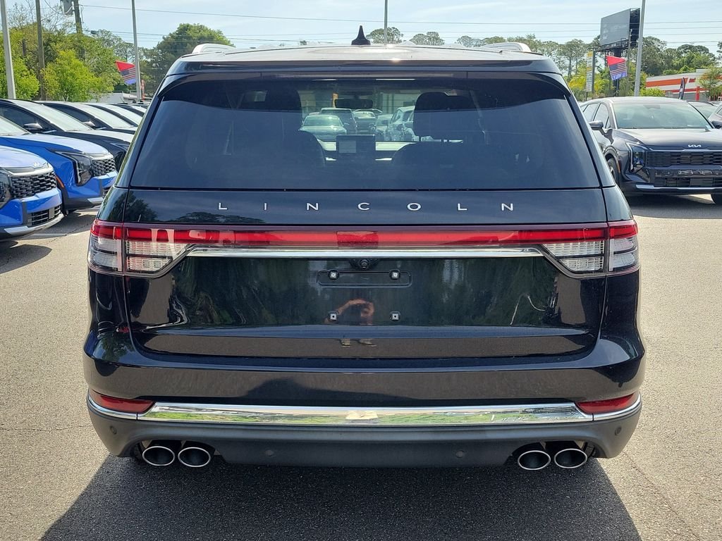 Used 2022 Black Metallic Lincoln Reserve image 5
