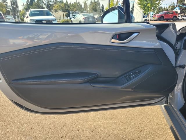 Used 2025 Gray Mazda Grand Touring image 17