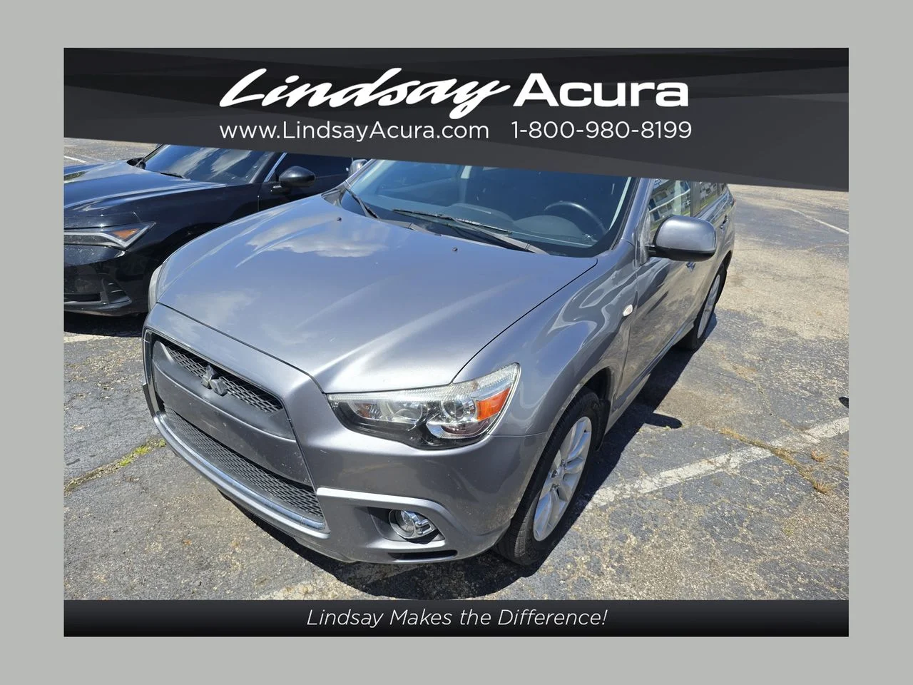 Used 2011 Mercury Gray Mitsubishi SE image 1