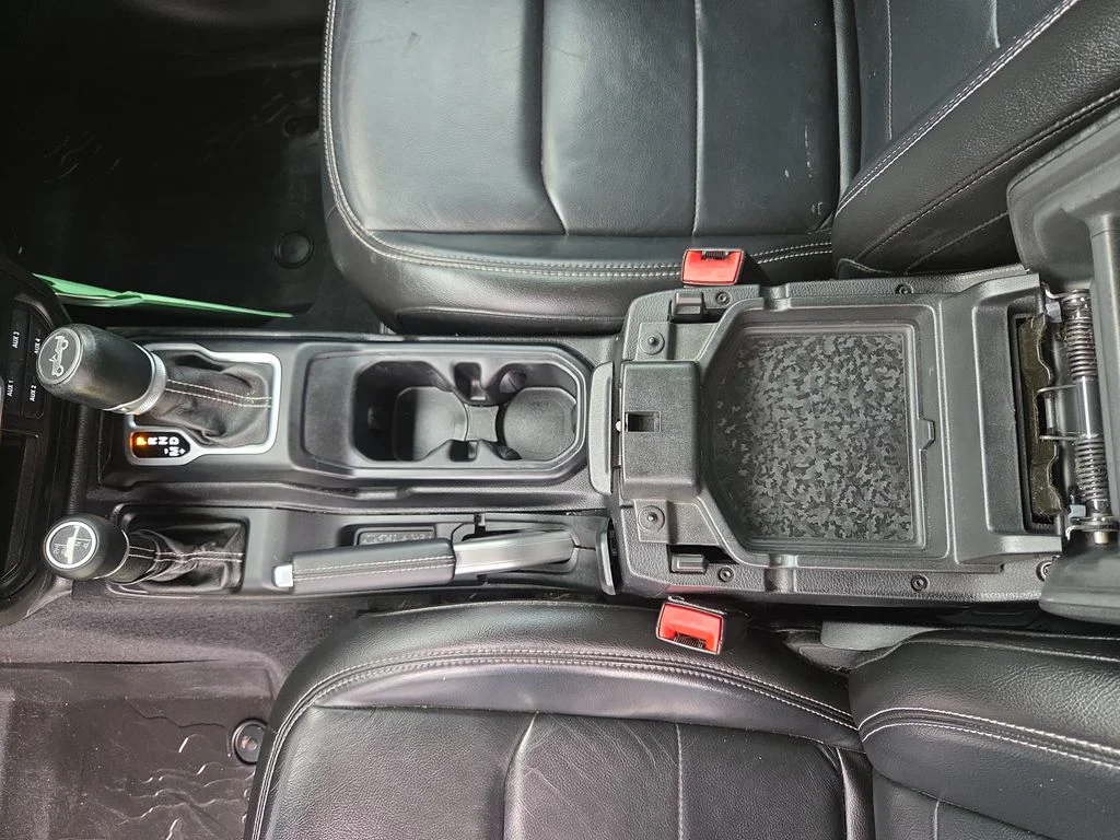 2018 Jeep All-New Wrangler Unlimited Sahara - Photo 24