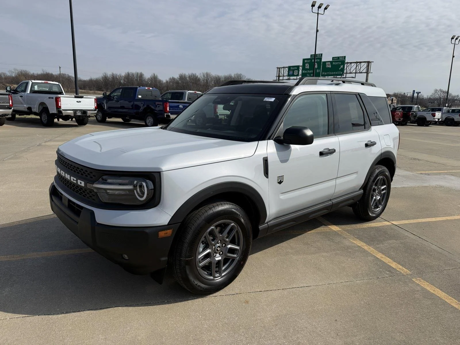 New 2026 Space White Metallic Ford Big Bend image 4