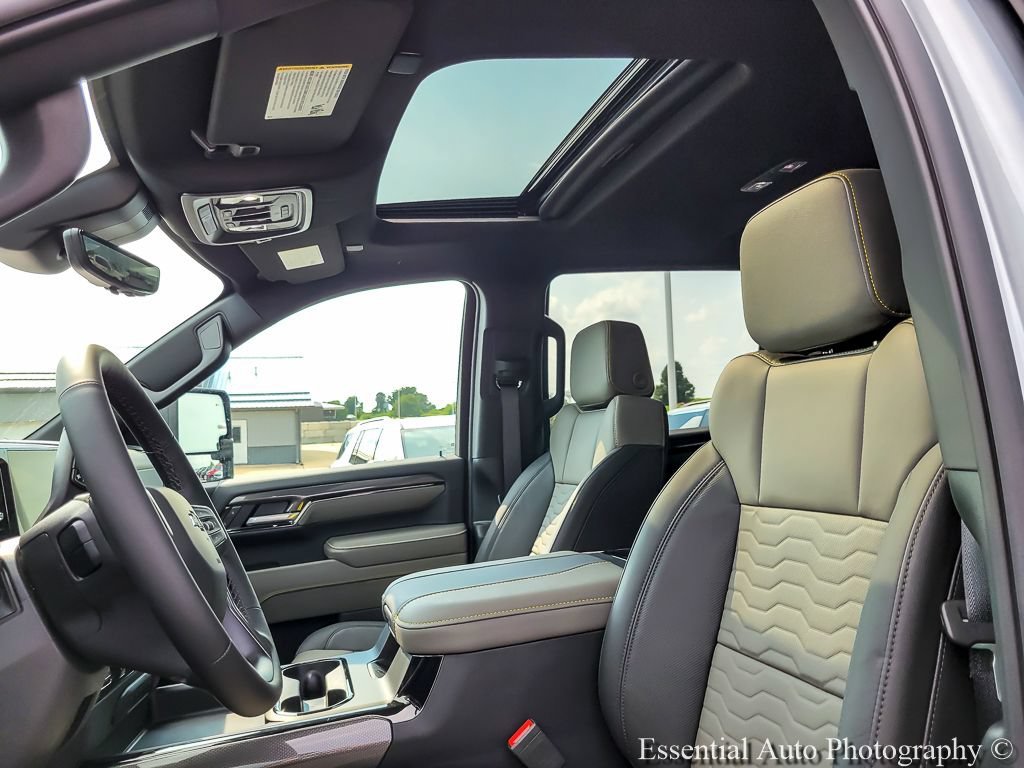 2026 Chevrolet Silverado 2500 HD ZR2 - Photo 9