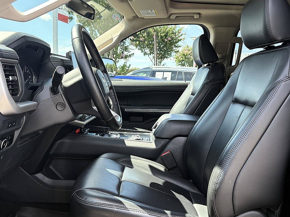 Used 2024 Gray Metallic Ford XLT image 9