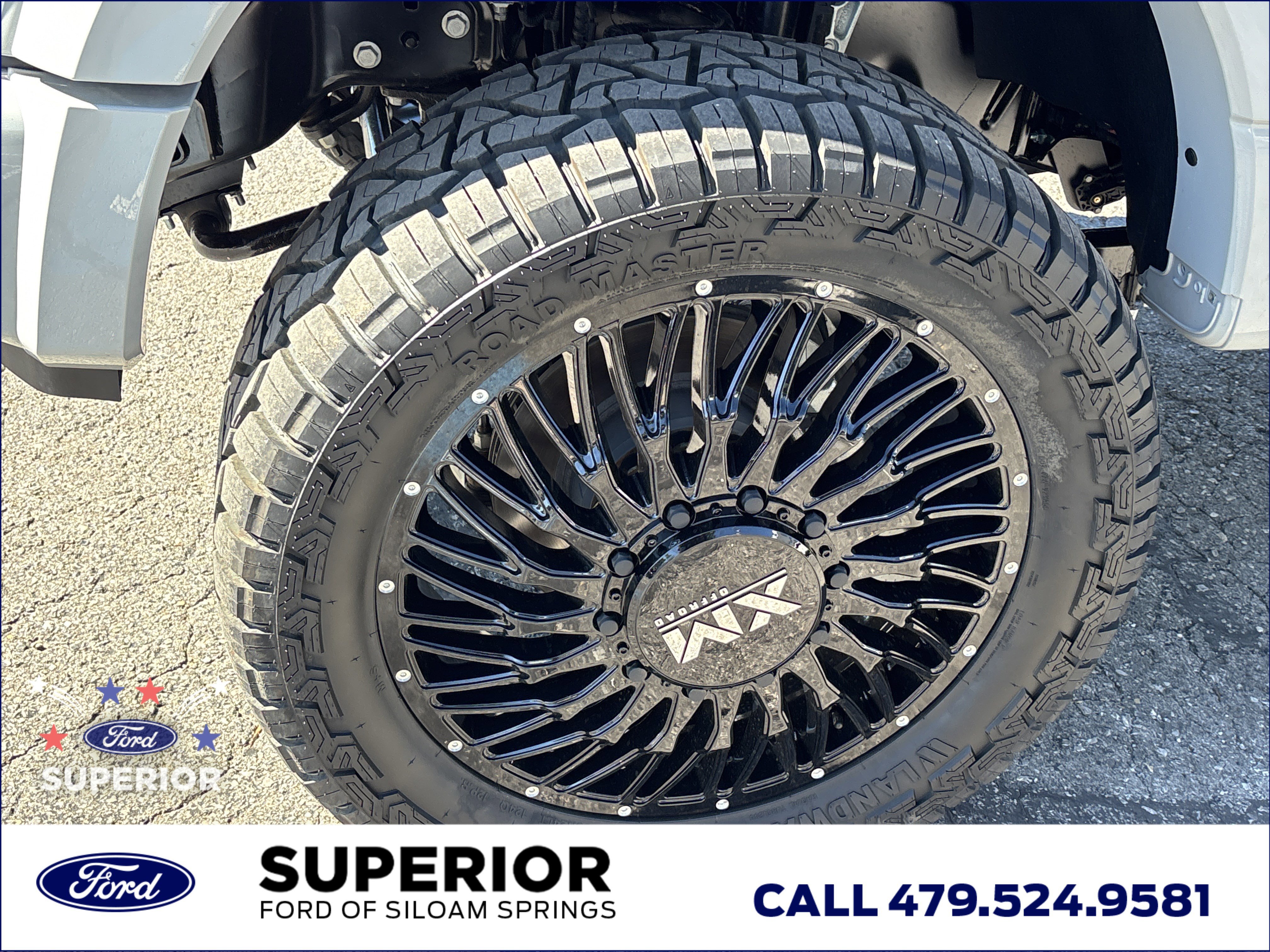Used 2026 Gray Ford Platinum image 13