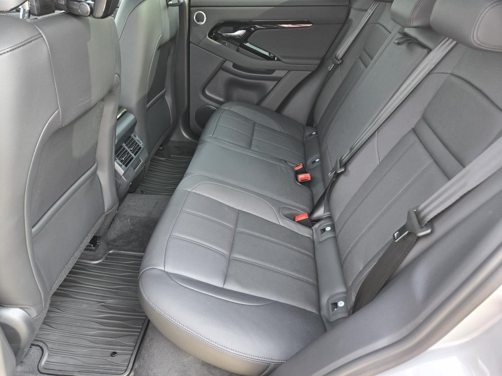 New 2026 Seoul Pearl Silver Land Rover Core S image 22