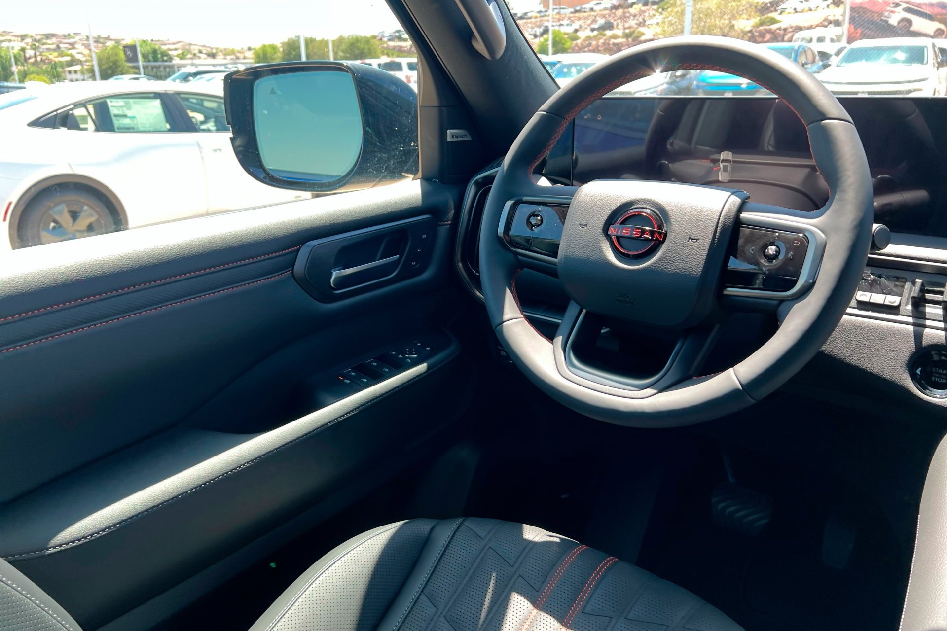 2025 Nissan Armada PRO-4X - Photo 12