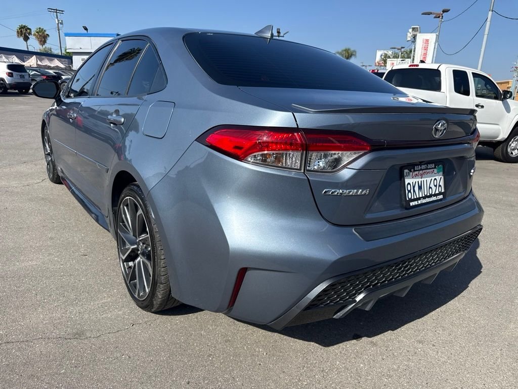 Used 2020 Blue Toyota SE image 4