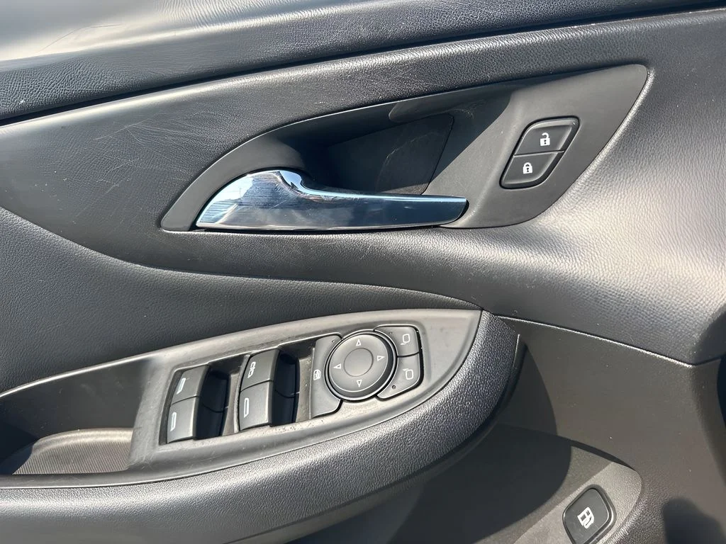 Used 2017 Gray Chevrolet LT image 22