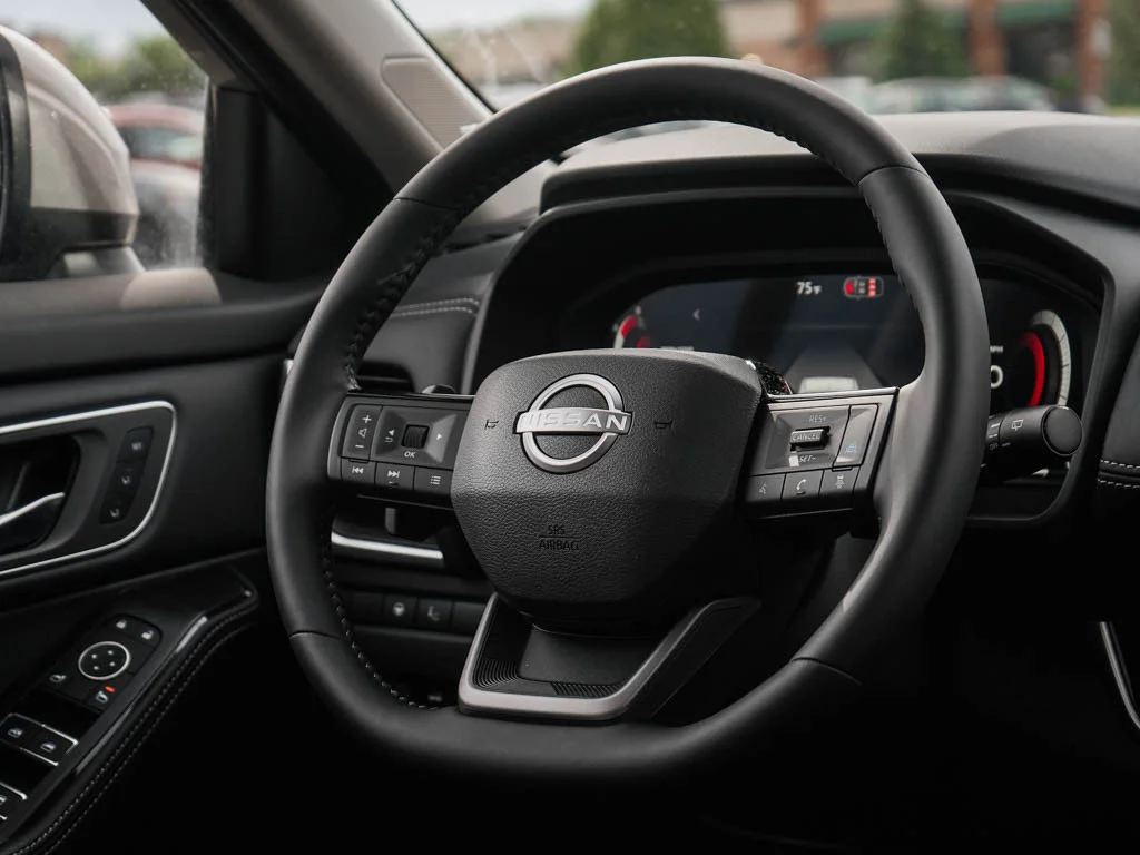 2026 Nissan Rogue Platinum - Photo 15