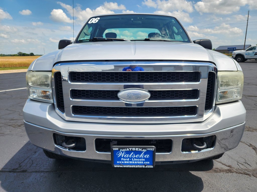 Used 2006  Ford  image 2