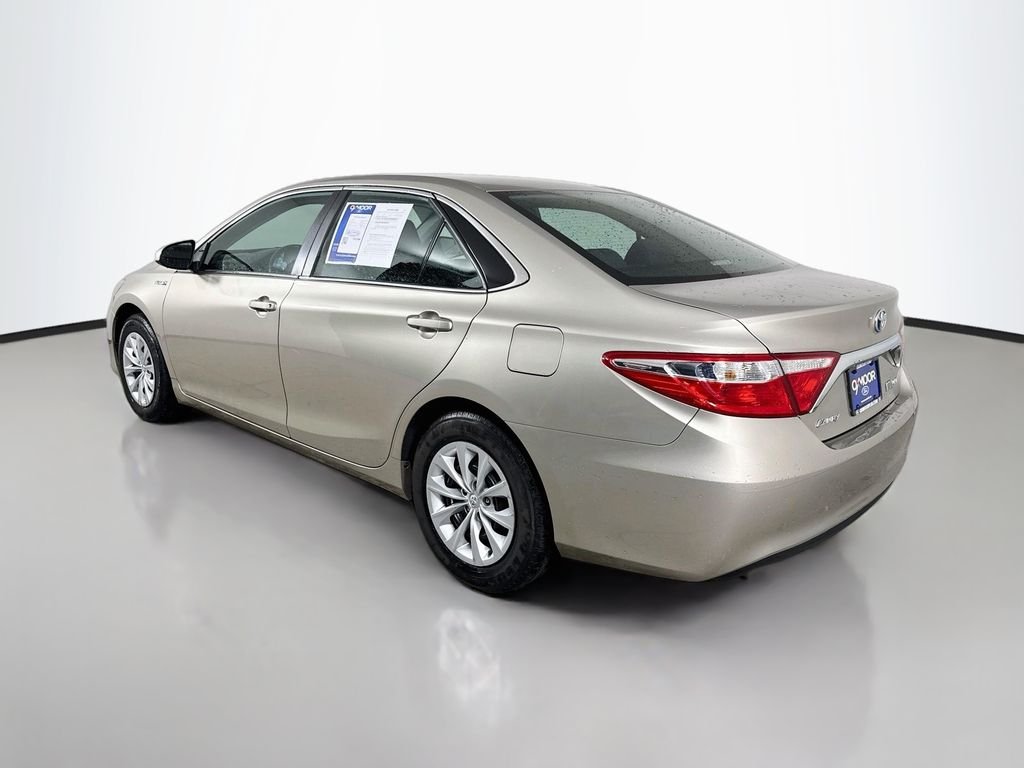 Used 2015 Creme Brulee Mica Toyota LE image 11