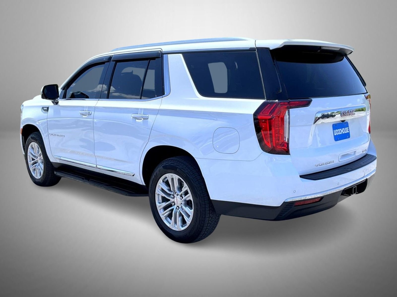 Used 2022 White GMC SLT image 7