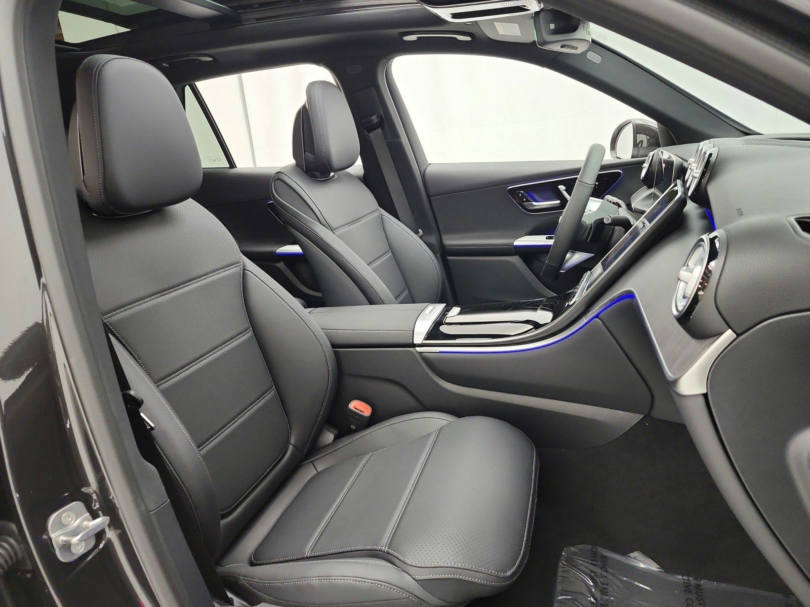 New 2027 Graphite Grey Metallic Mercedes-Benz GLC 300 SUV image 15