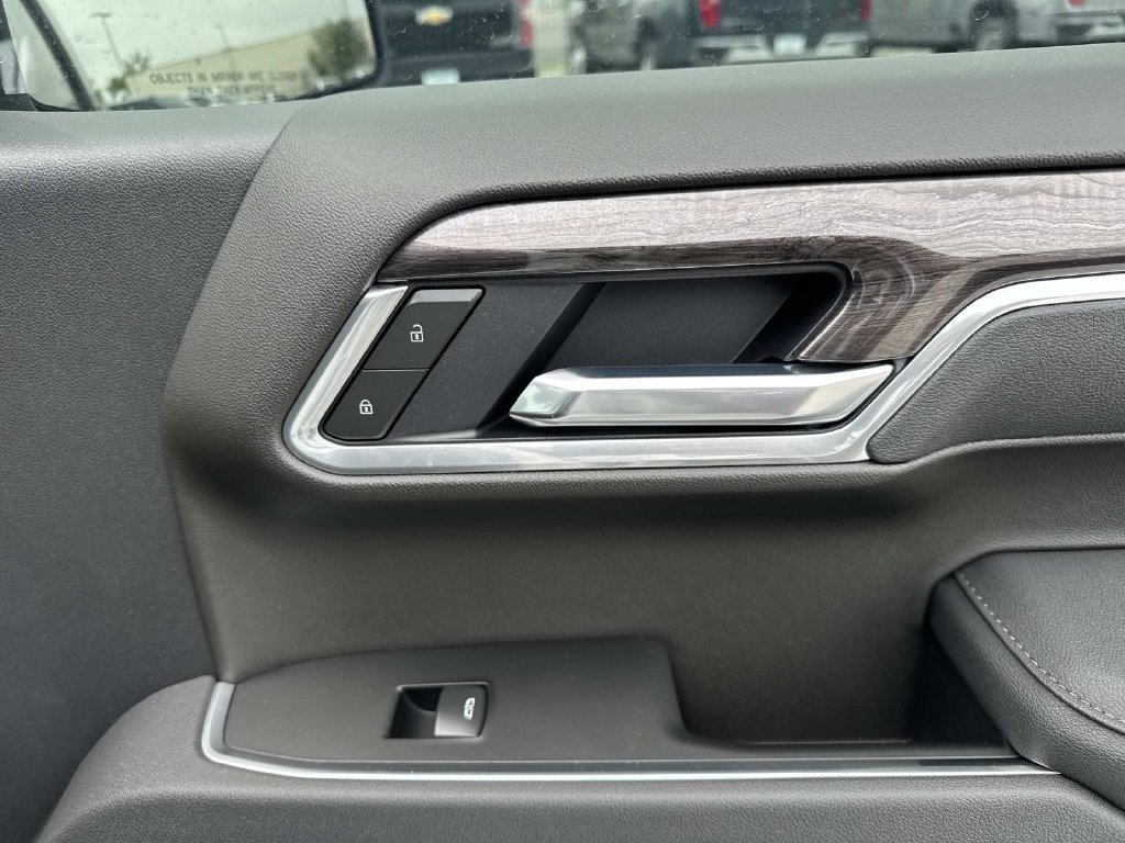 2026 Chevrolet Silverado 1500 LTZ - Photo 16