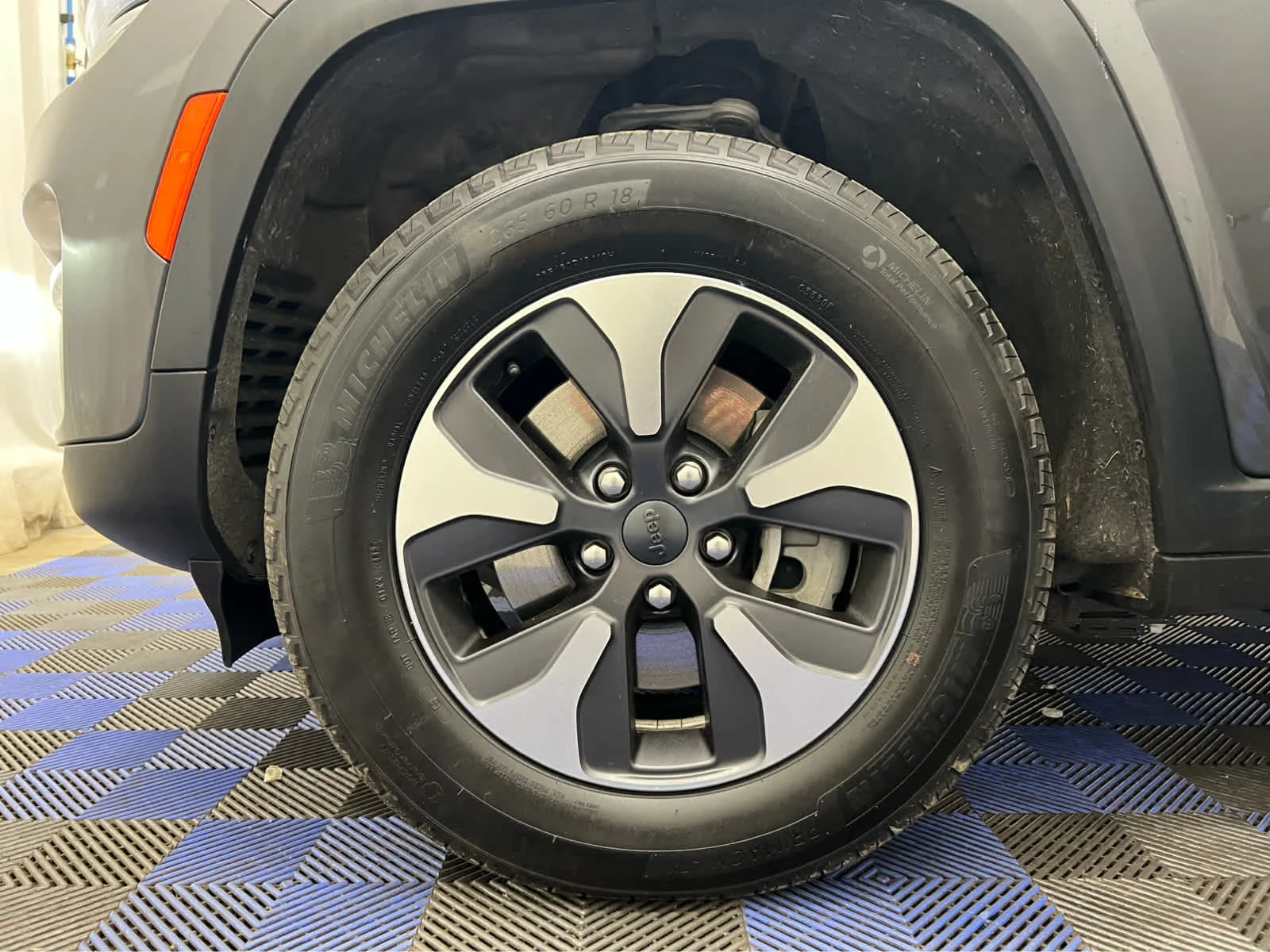 Used 2024 Baltic Gray Metallic Clearcoat Jeep  image 18