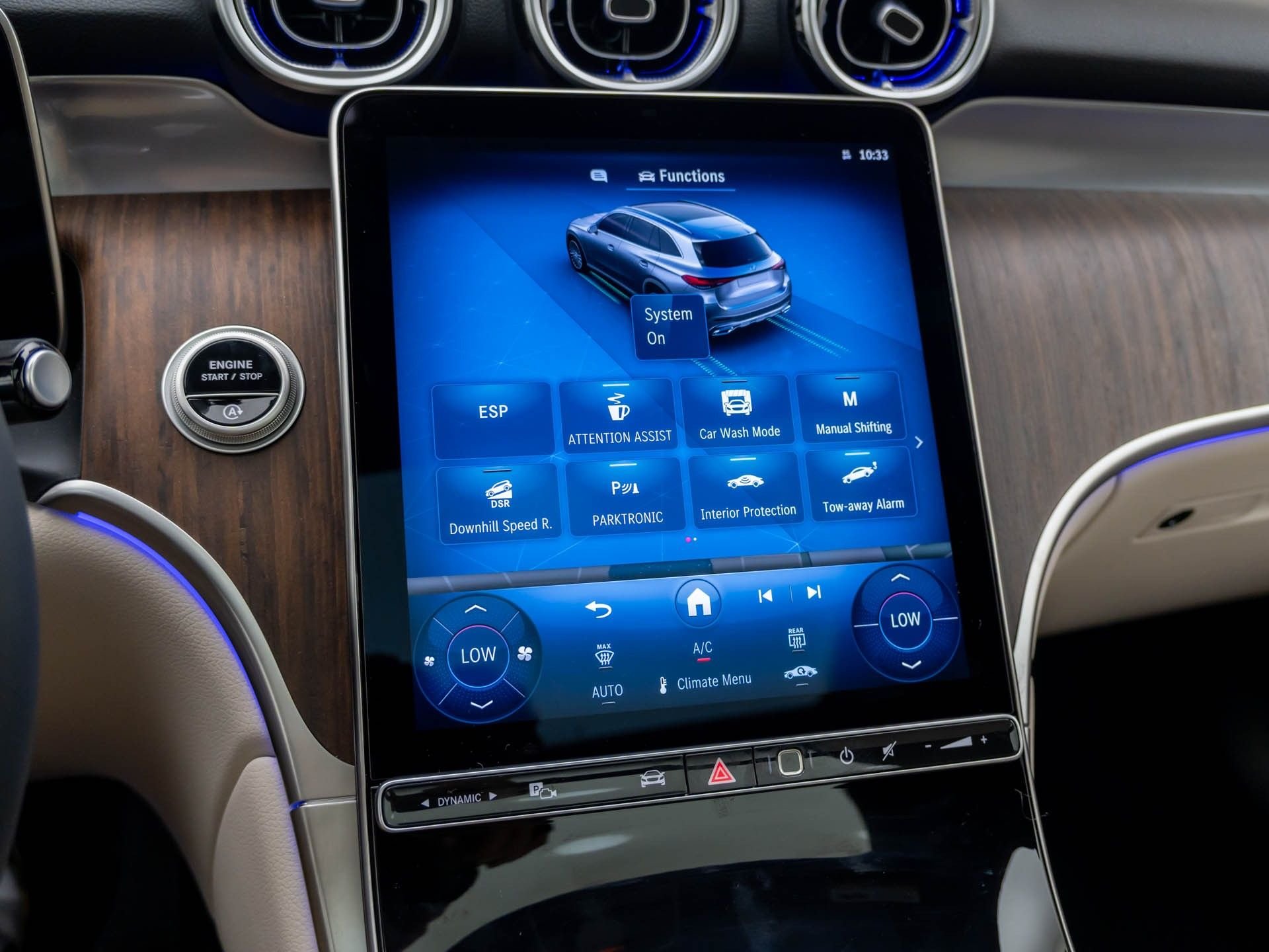 New 2027 Polar White Mercedes-Benz GLC 300 image 31