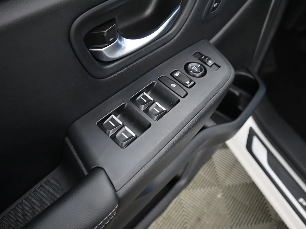 2025 Honda Pilot EX-L - Photo 40