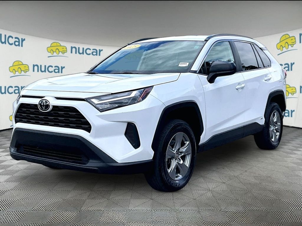 Used 2025 White Toyota LE image 3