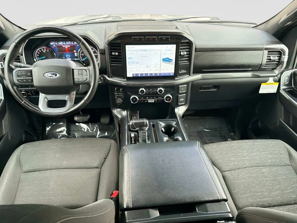 Used 2023 Silver Ford XLT image 16