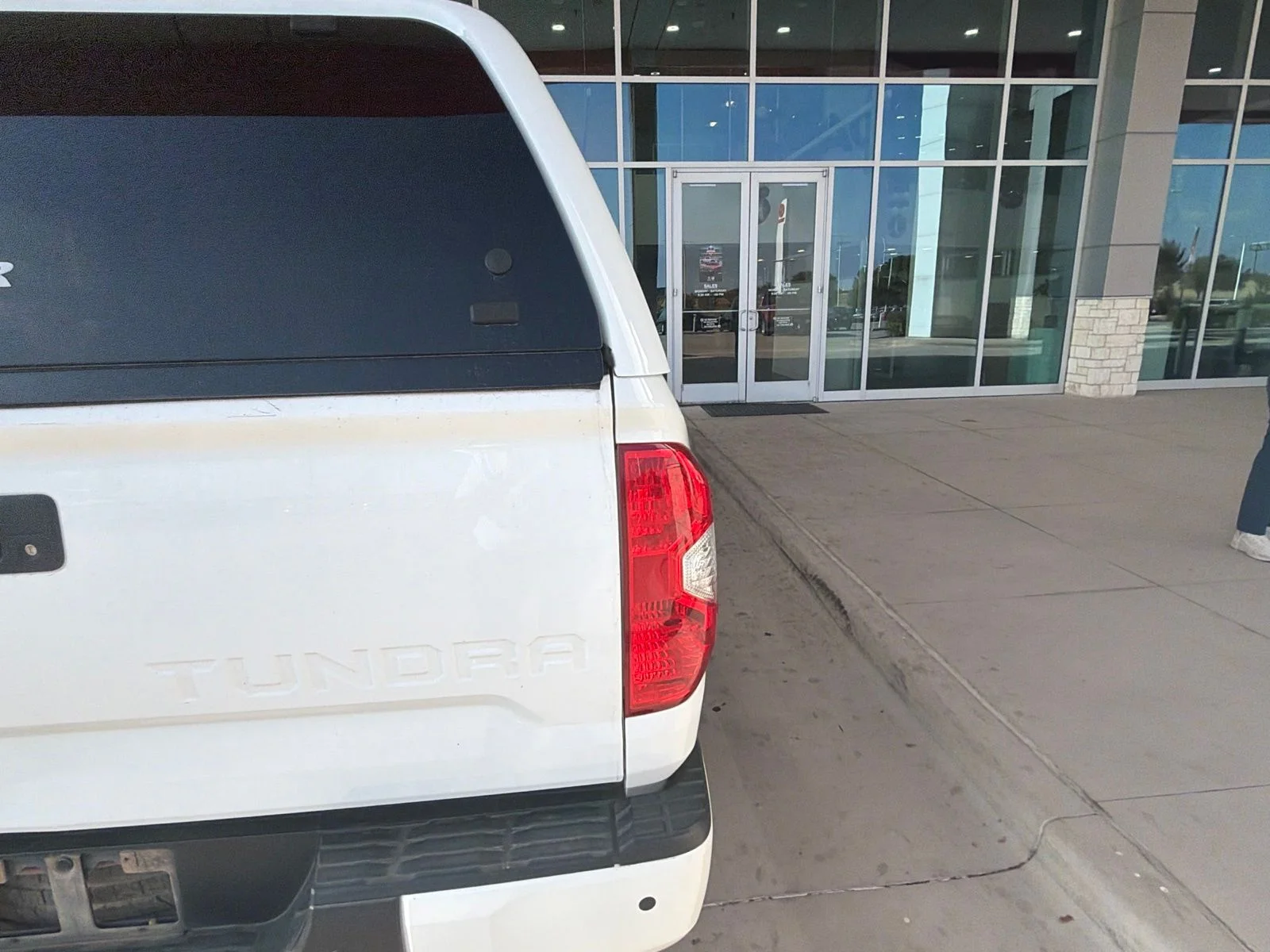 Used 2020 White Toyota Platinum image 23