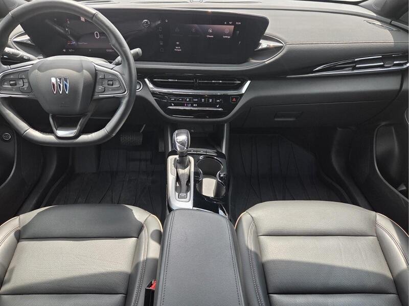 Used 2025 White Frost BUICK FWD 4DR AVENIR image 15