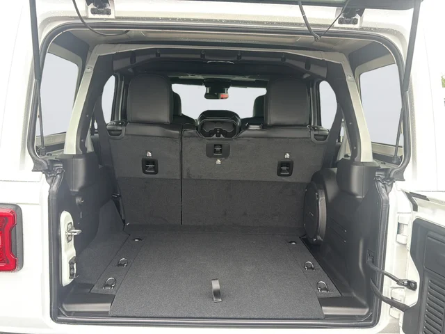 New 2026 White Jeep Sahara image 33