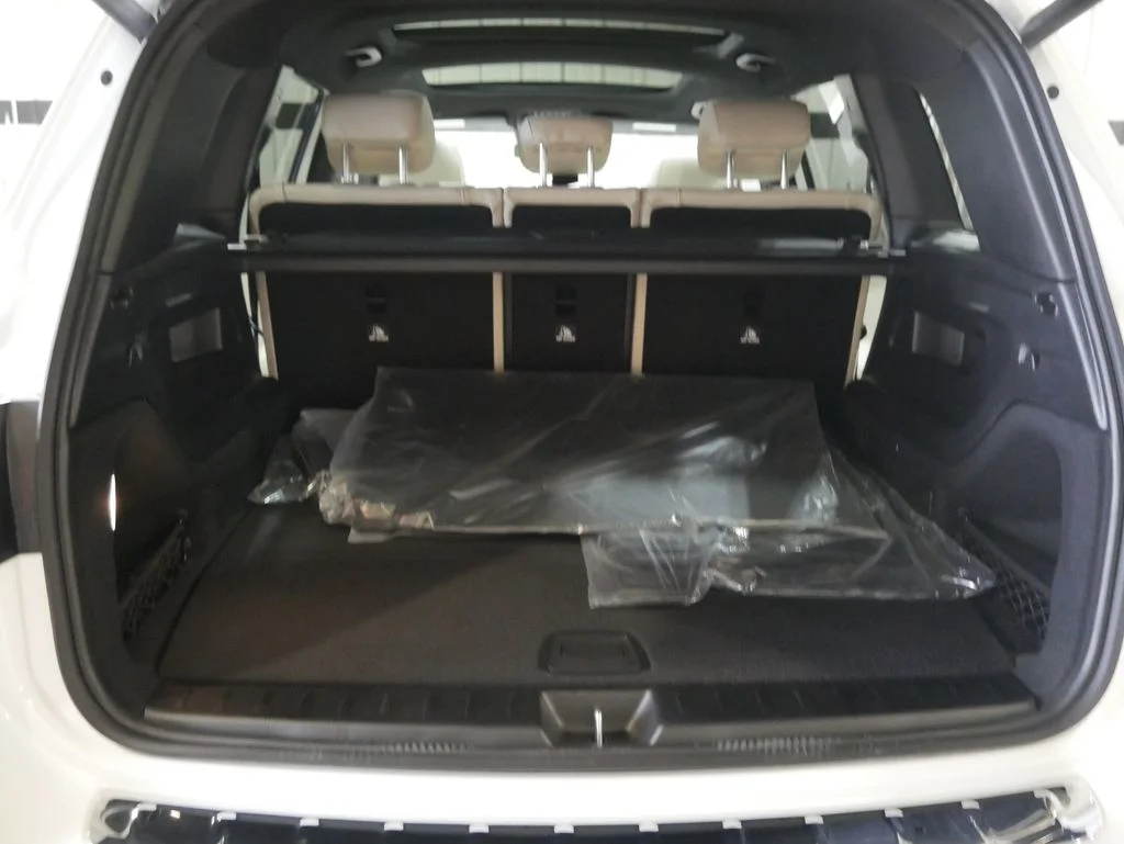 New 2026 Polar White Mercedes-Benz GLB 250 image 26